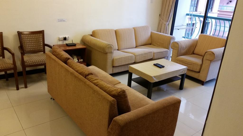 Marina Court Kota Kinabalu- Bigger Group Stay Together- 6 Bedroom Apartments Værelse billede