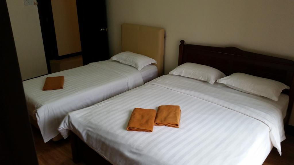 Marina Court Kota Kinabalu- Bigger Group Stay Together- 6 Bedroom Apartments Værelse billede