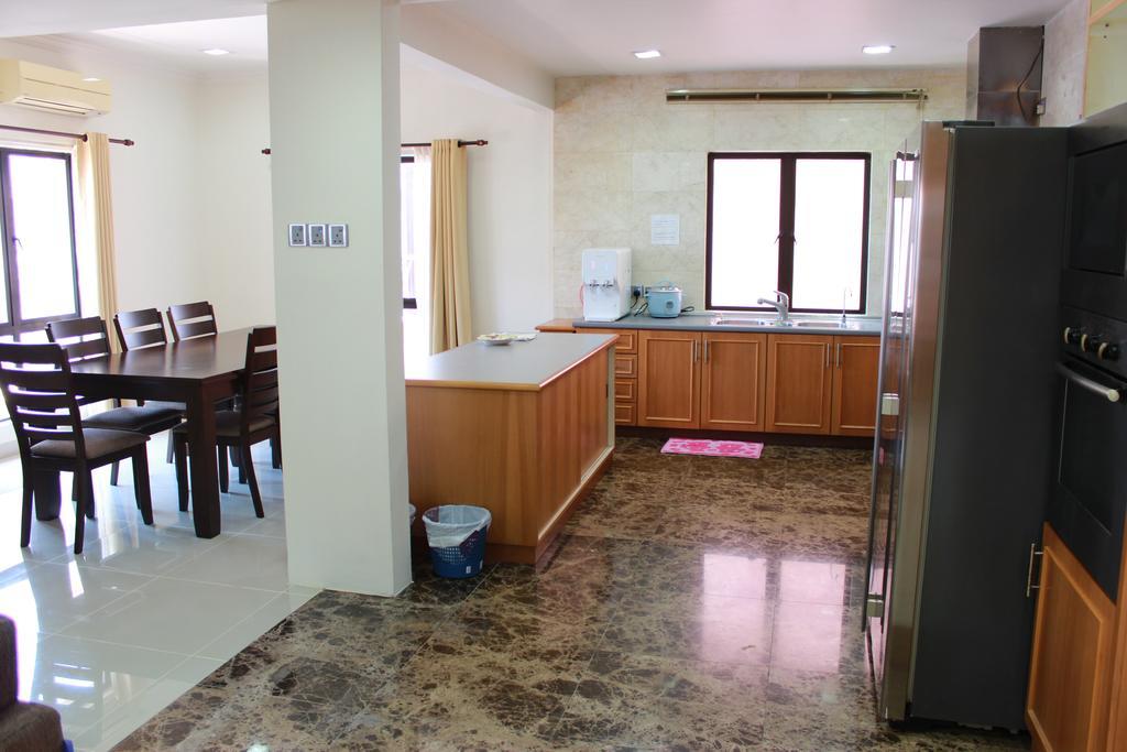 Marina Court Kota Kinabalu- Bigger Group Stay Together- 6 Bedroom Apartments Eksteriør billede