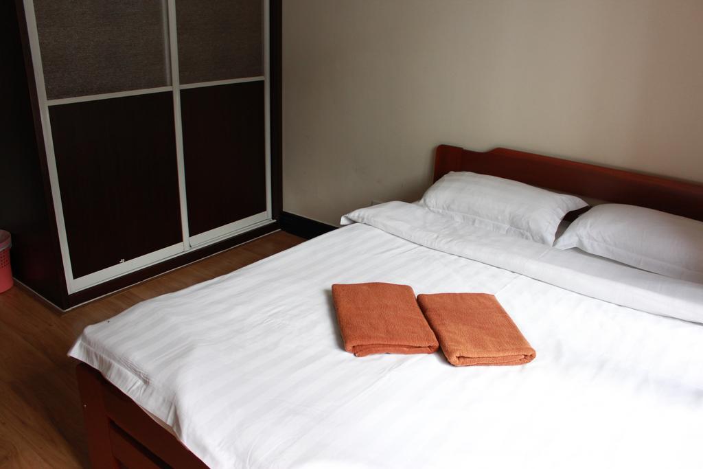 Marina Court Kota Kinabalu- Bigger Group Stay Together- 6 Bedroom Apartments Værelse billede
